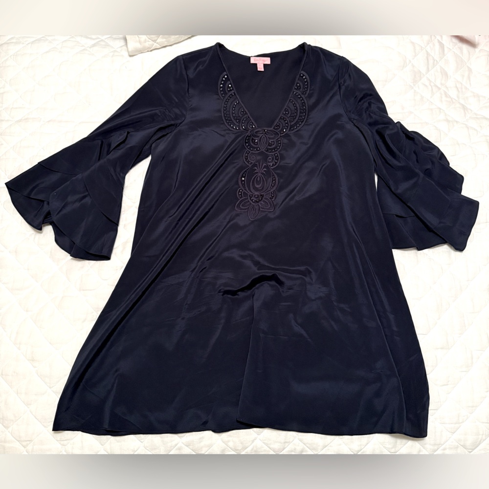 Elegant Navy V-Neck Dress with Embroidered Detail